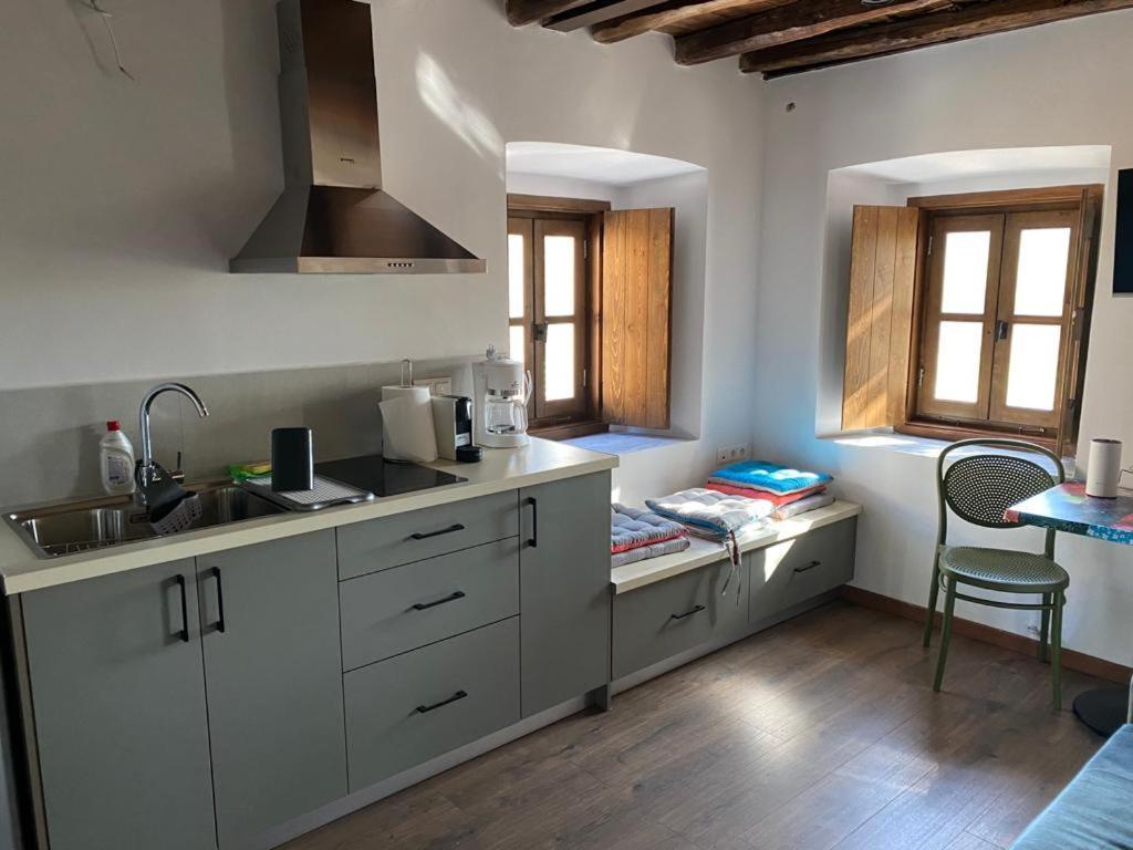 Indigo Leonidion Appartement Buitenkant foto