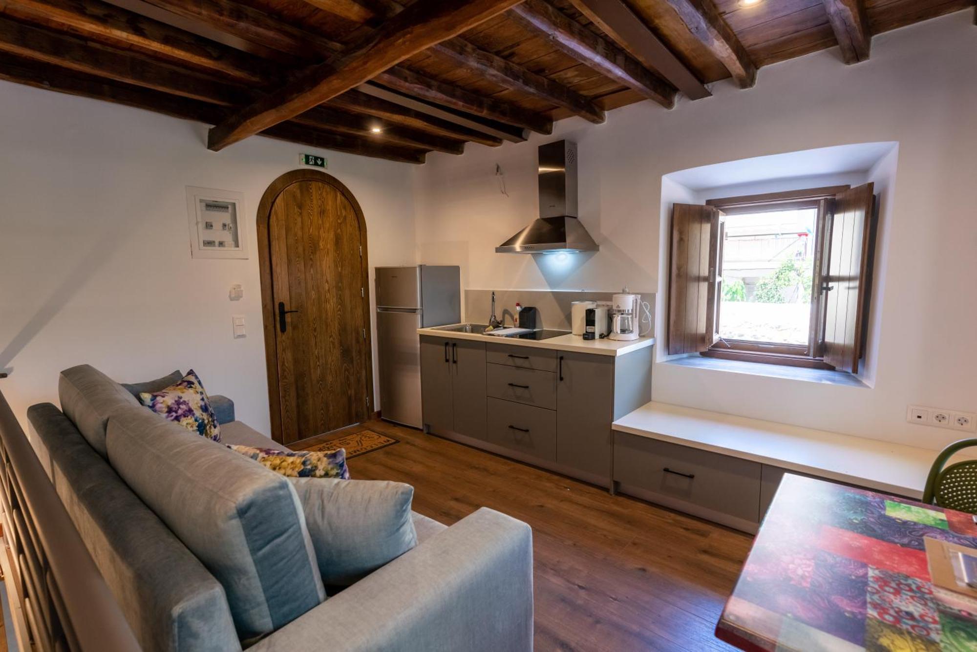 Indigo Leonidion Appartement Buitenkant foto