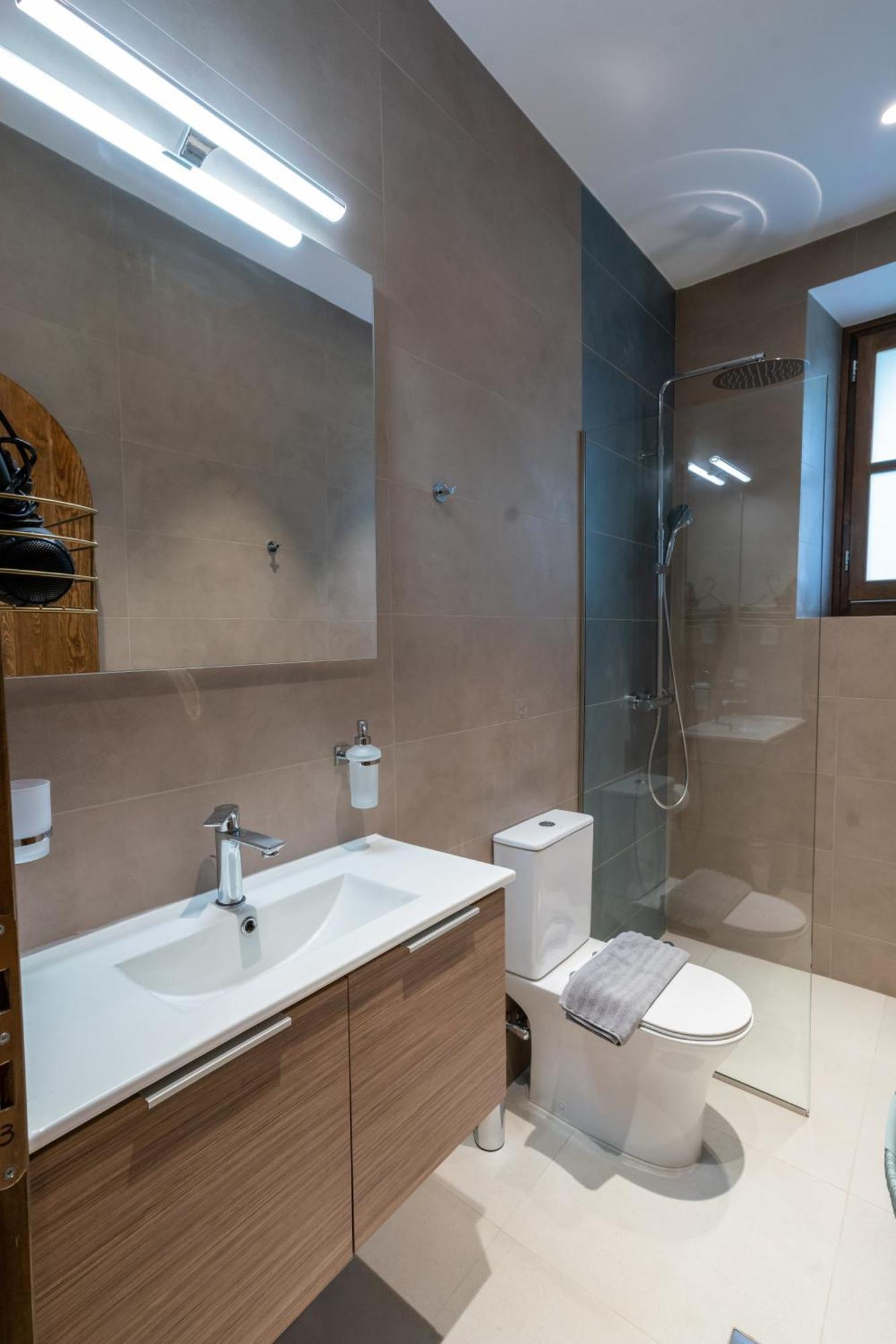 Indigo Leonidion Appartement Buitenkant foto