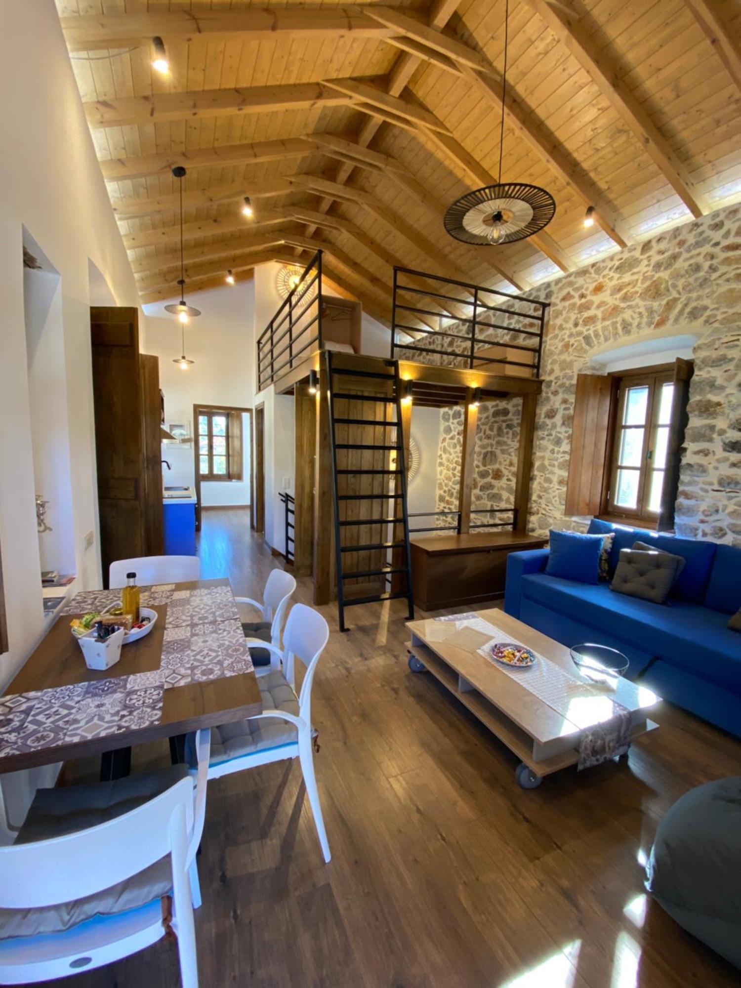 Indigo Leonidion Appartement Buitenkant foto